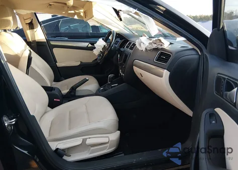 2017 Volkswagen Jetta 1.4T Se z USA, uszkodzony, nr VIN 3VWDB7AJ9HM308575